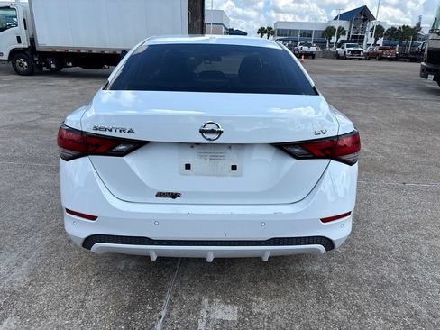 Used 2022 Nissan Sentra SV FWD image 6