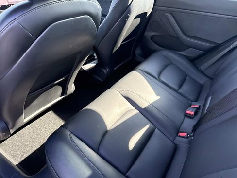 Used 2023 Tesla Model 3 Standard Range image 14