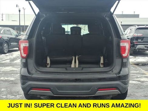 Used 2019 Ford Explorer XLT image 8