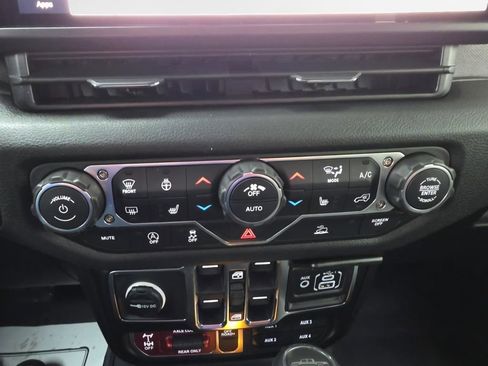 New 2026 Jeep Gladiator Willys image 16