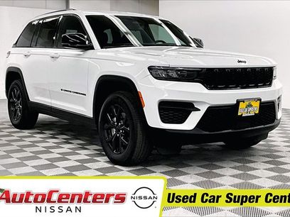 Used 2024 Jeep Grand Cherokee Altitude