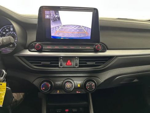 Used 2023 Kia Forte LXS w/ LXS Technology Package image 22