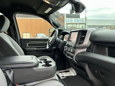Used 2024 RAM 2500 Big Horn w/ Bed Utility Group image 31