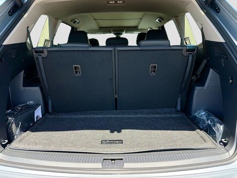 New 2026 Volkswagen Atlas SE FWD image 12