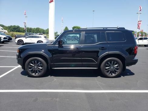 Used 2025 Toyota Land Cruiser w/ Premium Package AWD/4WD image 9