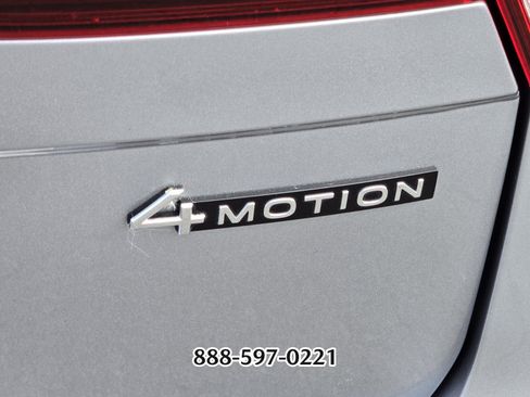 Used 2022 Volkswagen Tiguan SE image 14