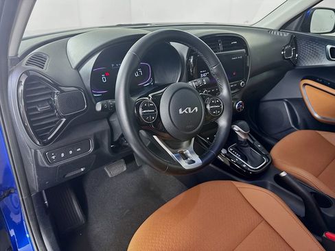 Used 2024 Kia Soul EX w/ Option Group 015 FWD image 10