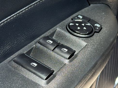 Used 2019 Ford Mustang Premium RWD image 33