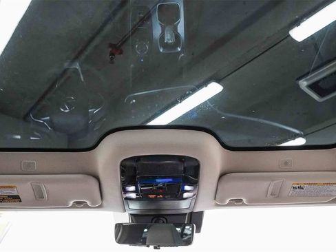 Used 2024 Lexus RZ 300e Premium image 16