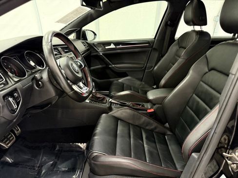 Used 2016 Volkswagen GTI SE w/ Driver Assistance Package image 11