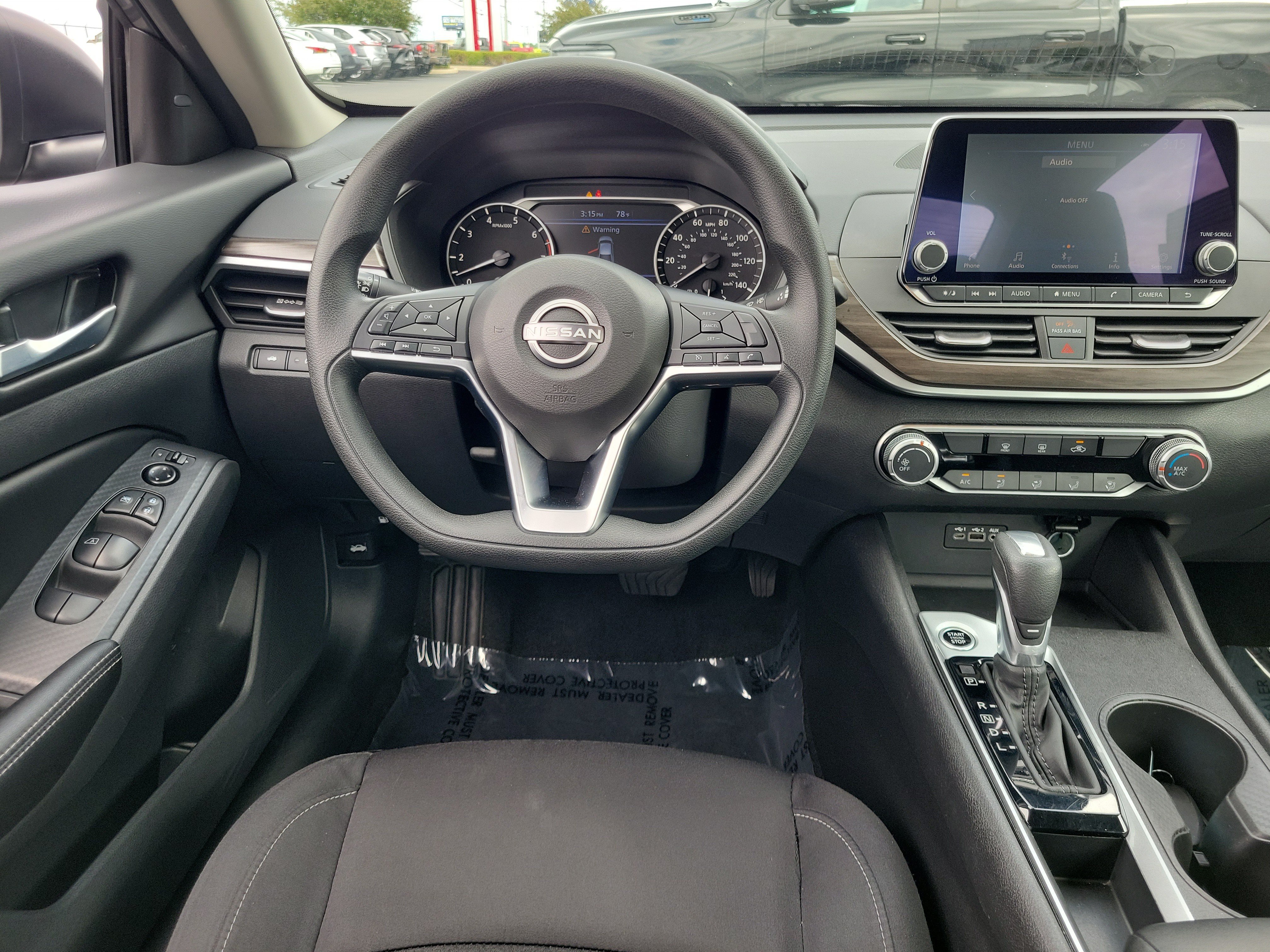 Used 2025 Nissan Altima 2.5 SV FWD image 10