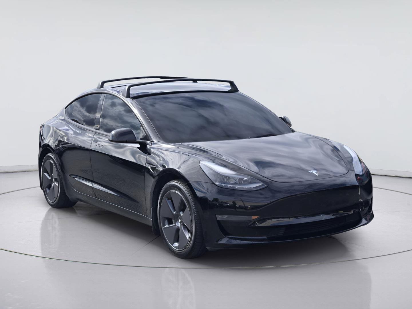 Used 2023 Tesla Model 3 Standard Range RWD image 3