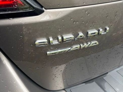 Used 2024 Subaru Outback Premium image 9