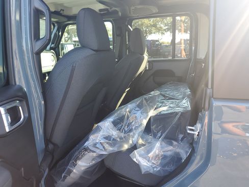 New 2026 Jeep Gladiator Willys image 6