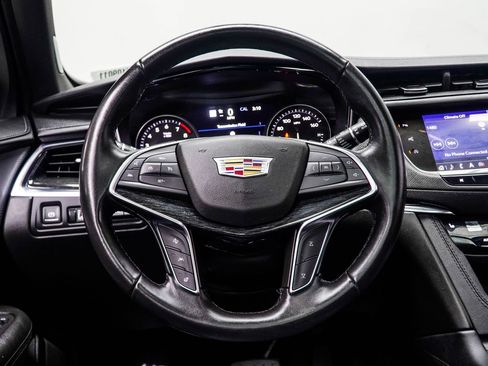 Used 2021 Cadillac XT5 Premium Luxury FWD image 14