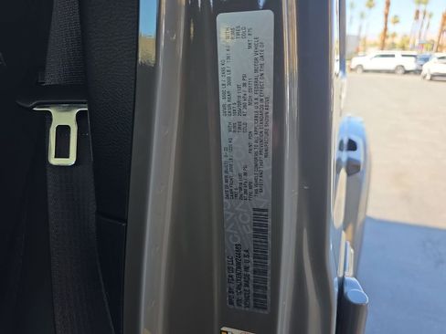 Used 2022 Jeep Wrangler Unlimited Sahara AWD/4WD image 35