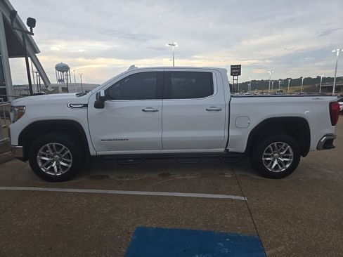 Used 2019 GMC Sierra 1500 SLT AWD/4WD image 2
