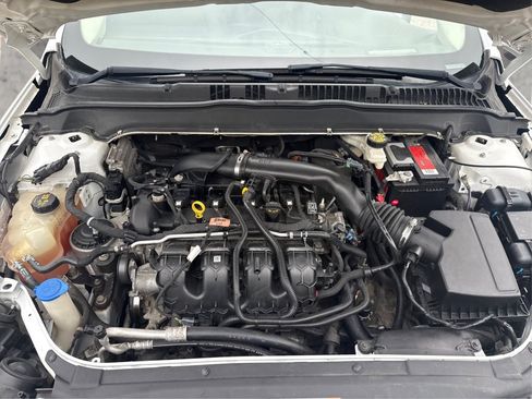 Used 2019 Ford Fusion SE AWD/4WD image 13