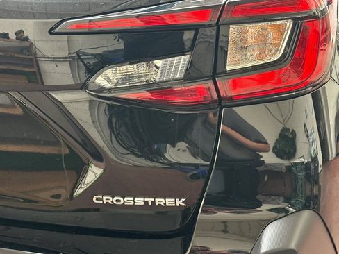 Used 2024 Subaru Crosstrek 2.0i image 7