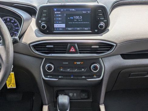 Used 2019 Hyundai Santa Fe SE FWD image 19