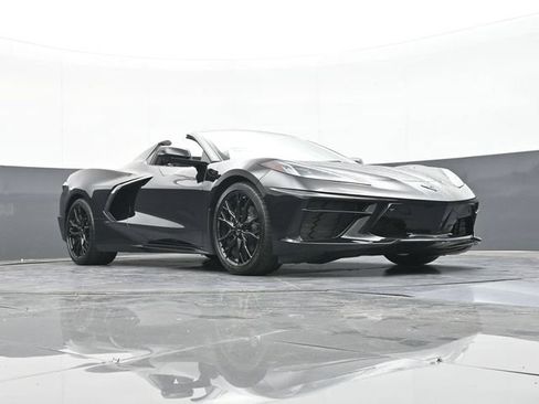 Used 2023 Chevrolet Corvette Stingray Premium Conv w/ Battery Protection Package RWD image 46