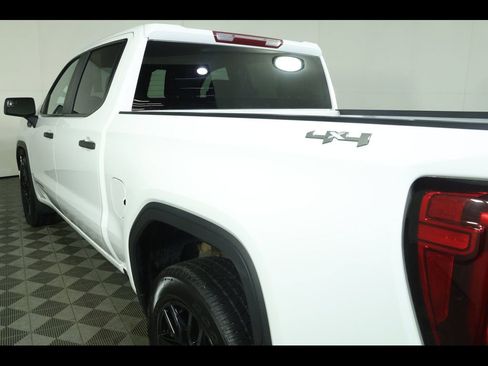 Used 2023 GMC Sierra 1500 Pro w/ Graphite Edition AWD/4WD image 15