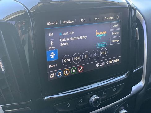 Certified 2021 Chevrolet Traverse Premier w/ Redline Edition FWD image 11