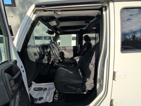 Certified 2018 Jeep Wrangler Unlimited Sport S image 11