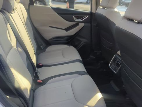 Used 2019 Subaru Forester Limited image 27