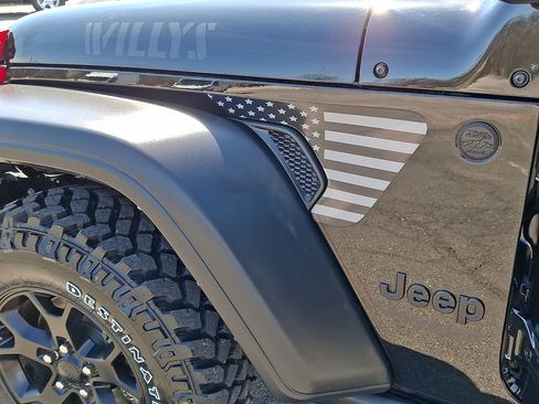 Used 2022 Jeep Wrangler Unlimited Sport image 29