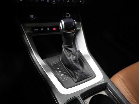 Used 2023 Audi Q3 2.0T Premium w/ Convenience Package image 27