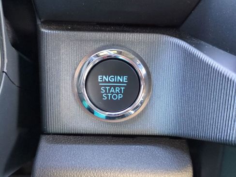 Used 2024 Ford F250 Platinum image 29