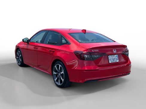 Certified 2025 Honda Civic Sport Touring image 3