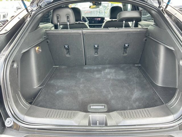 Used 2024 Buick Envista Sport Touring w/ Convenience I Package FWD image 11