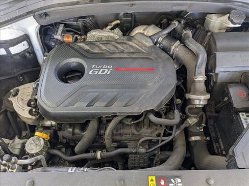 Used 2020 Hyundai Santa Fe Limited image 21