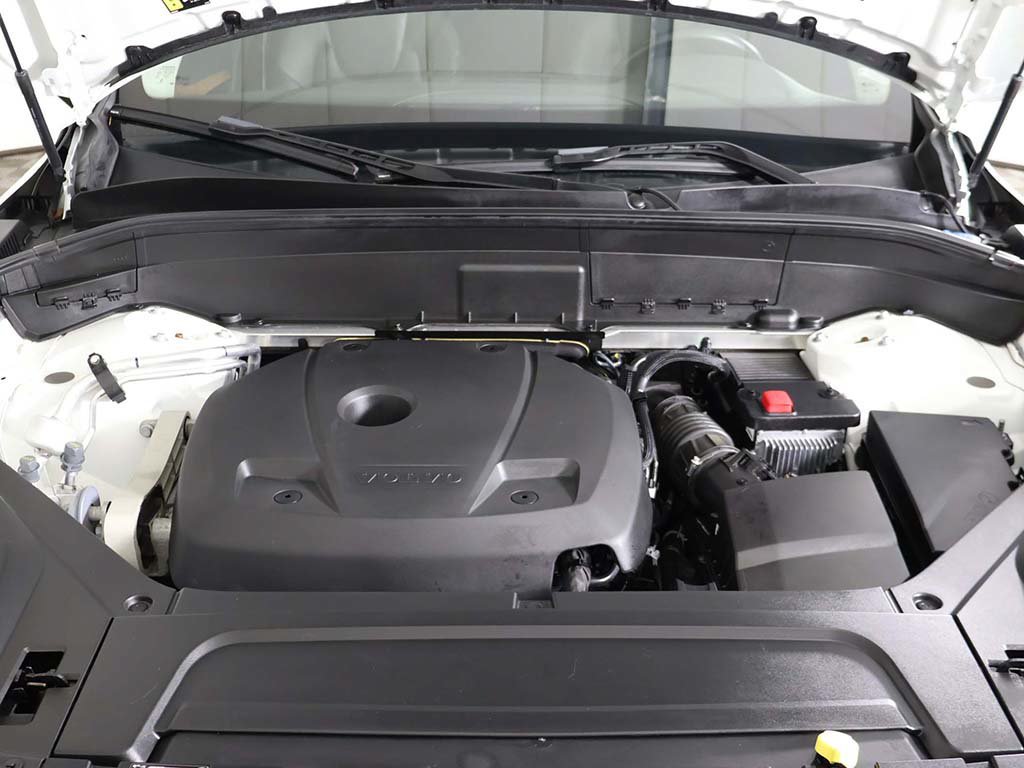 Used 2022 Volvo XC90 T6 Momentum w/ Climate Package AWD/4WD image 27
