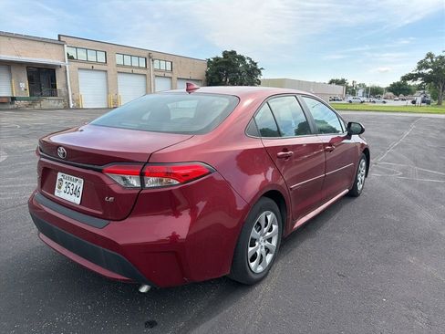 Used 2022 Toyota Corolla LE w/ Carpet Mat Package (TMS) FWD image 5