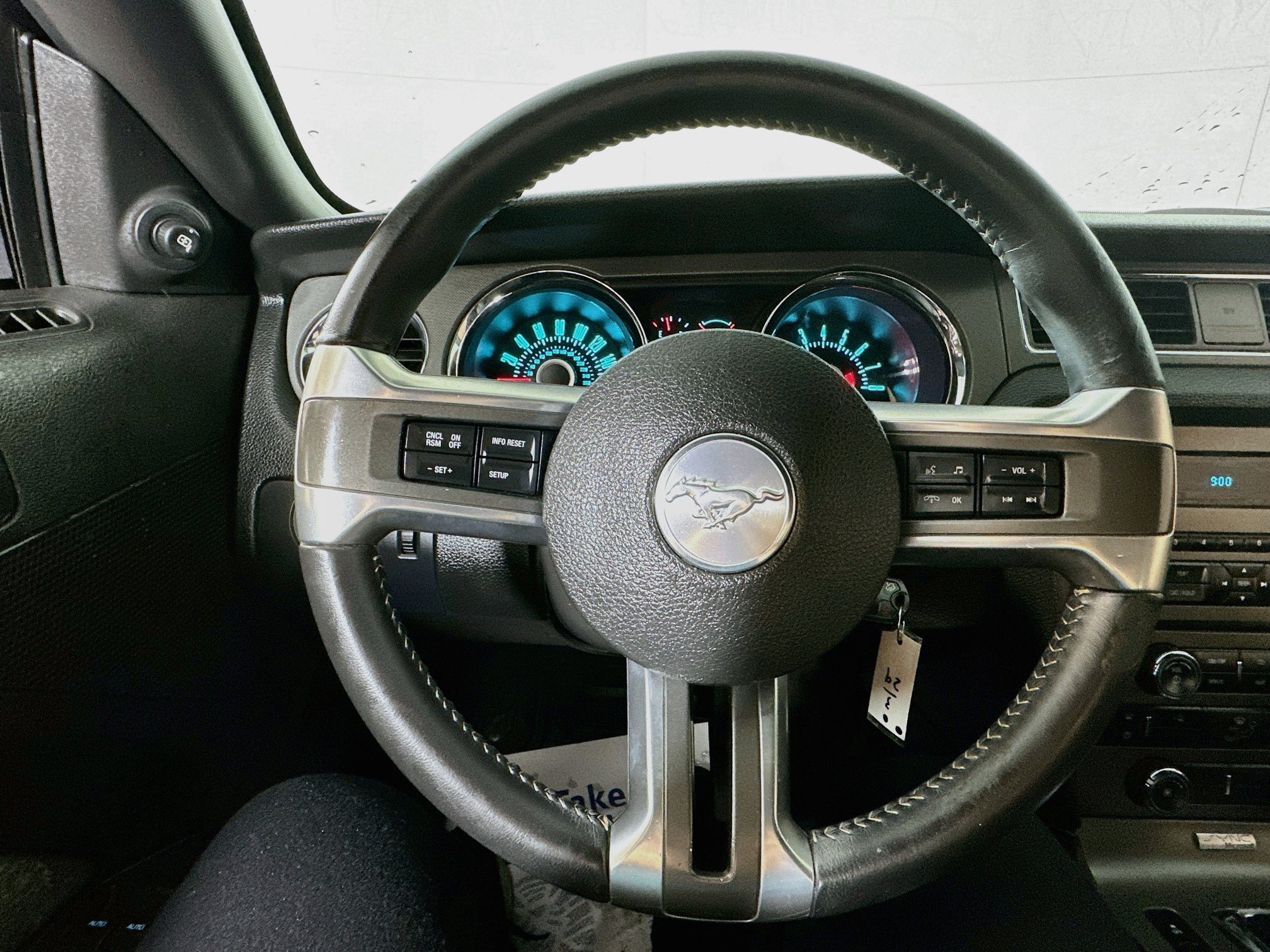 Used 2013 Ford Mustang Coupe RWD image 11