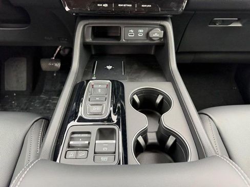 New 2025 Honda Pilot EX-L image 18