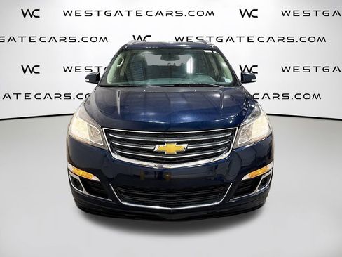Used 2016 Chevrolet Traverse LT w/ Style and Technology Package image 4