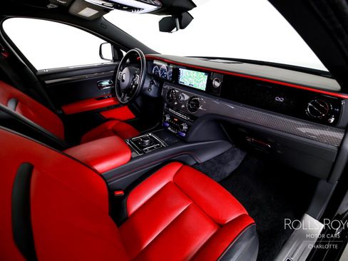 Used 2022 Rolls-Royce Ghost Black Badge image 34
