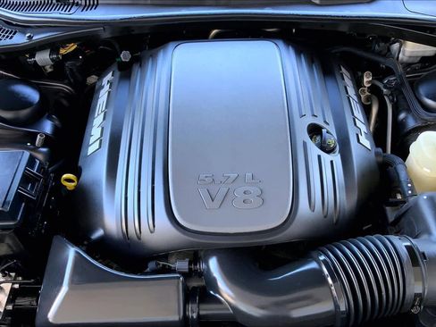 Used 2014 Dodge Challenger R/T image 30