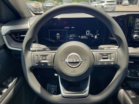 Certified 2025 Nissan Kicks S FWD image 20