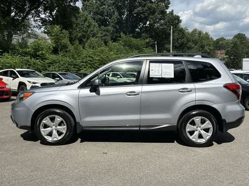 Used 2016 Subaru Forester 2.5i Premium w/ All-Weather Package AWD/4WD image 2