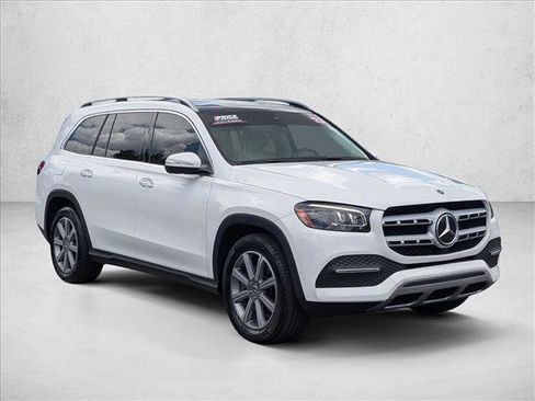 Used 2023 Mercedes-Benz GLS 450 4MATIC image 3