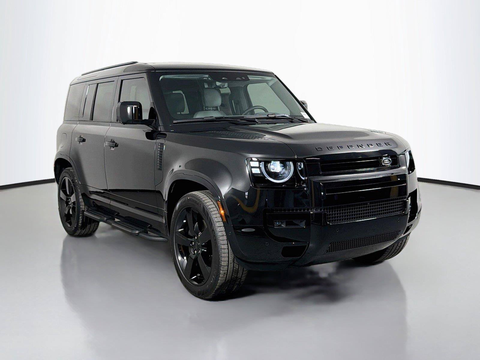 New 2026 Land Rover Defender 110 X-Dynamic SE AWD/4WD image 3