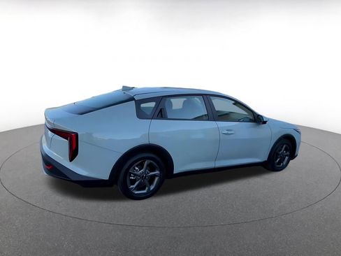 Used 2025 Kia K4 FWD image 15