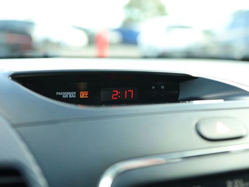 Used 2017 Kia Forte S w/ S Technology Package image 19