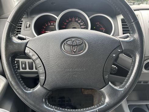 Used 2011 Toyota Tacoma 4x4 Double Cab w/ TRD Sport Pkg w/JBL Audio image 13
