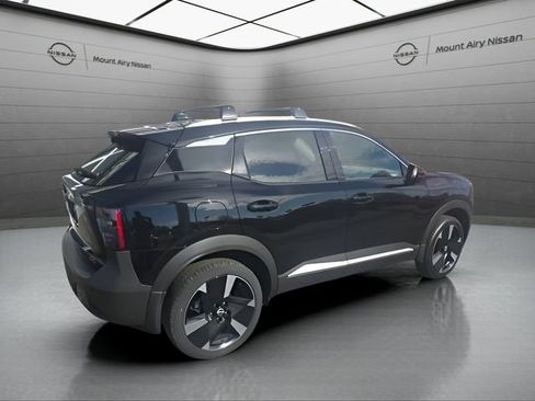 New 2026 Nissan Kicks SR FWD image 4